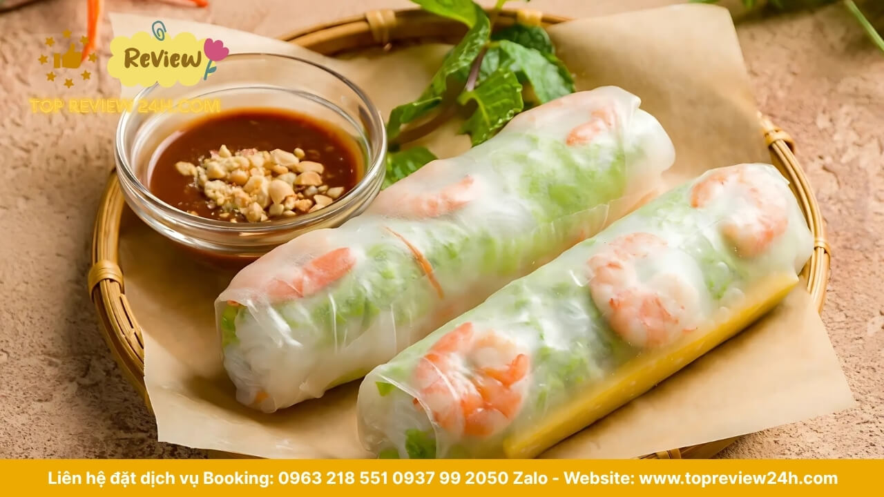 Top 10 Món Ăn Ngon Tại Việt Nam Bạn Nên Thử Một Lần