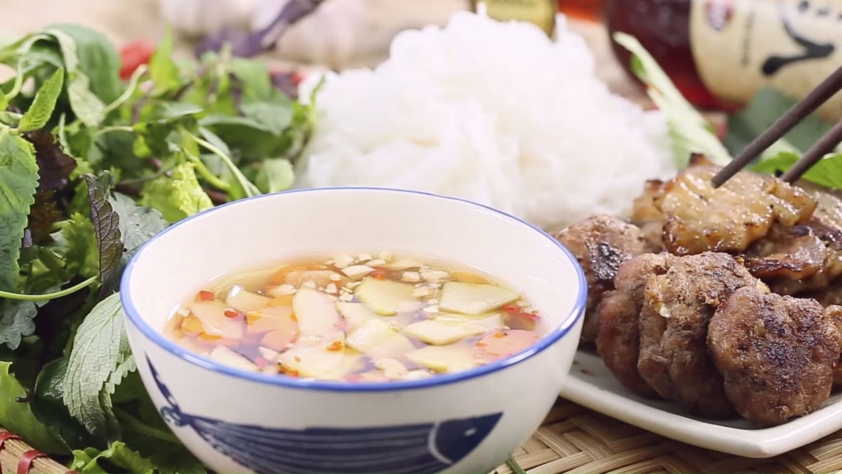Khám Phá 15 Món Đặc Sản Ba Miền Nổi Tiếng Nhất Việt Nam