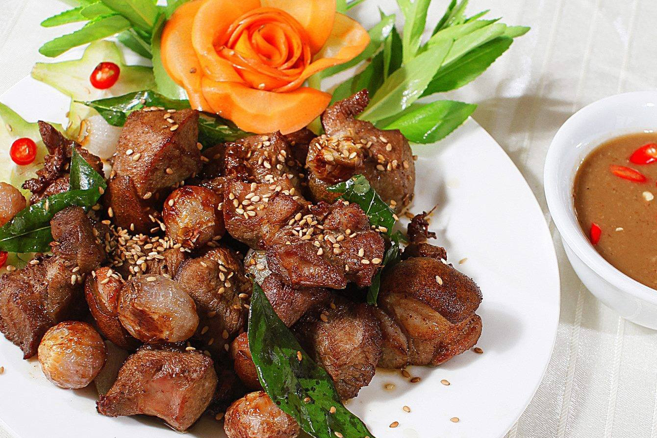 Khám Phá 15 Món Đặc Sản Ba Miền Nổi Tiếng Nhất Việt Nam