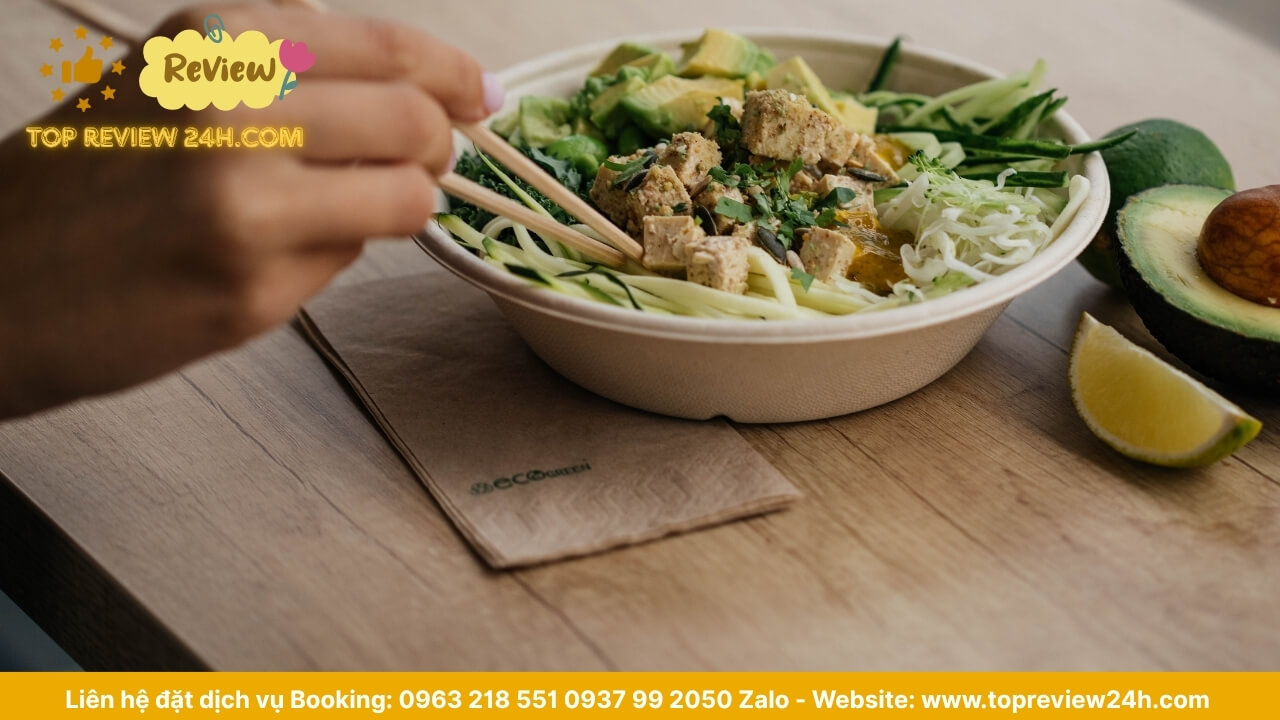 Top 10 Món Ăn Ngon Tại Việt Nam Bạn Nên Thử Một Lần